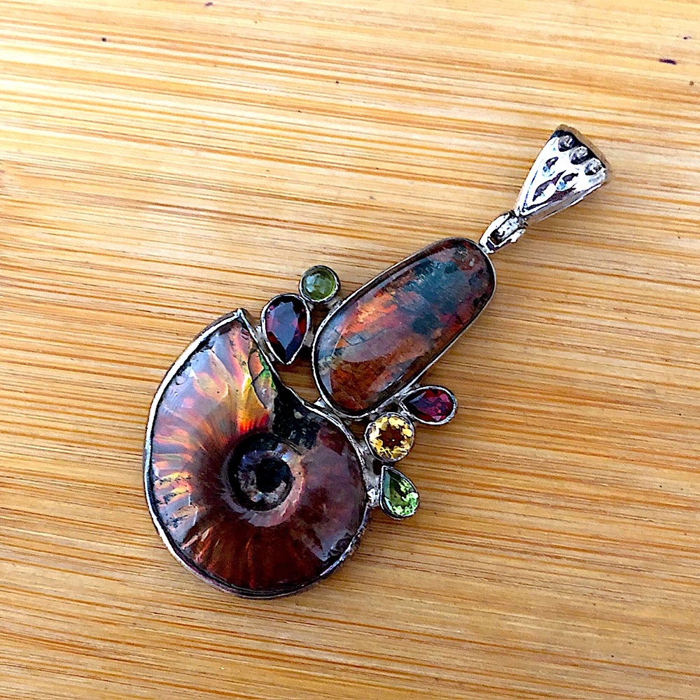 $124  ARYO Designer Estate Ammonite & Gemstones Pendant  Sterling  ARYO 925
